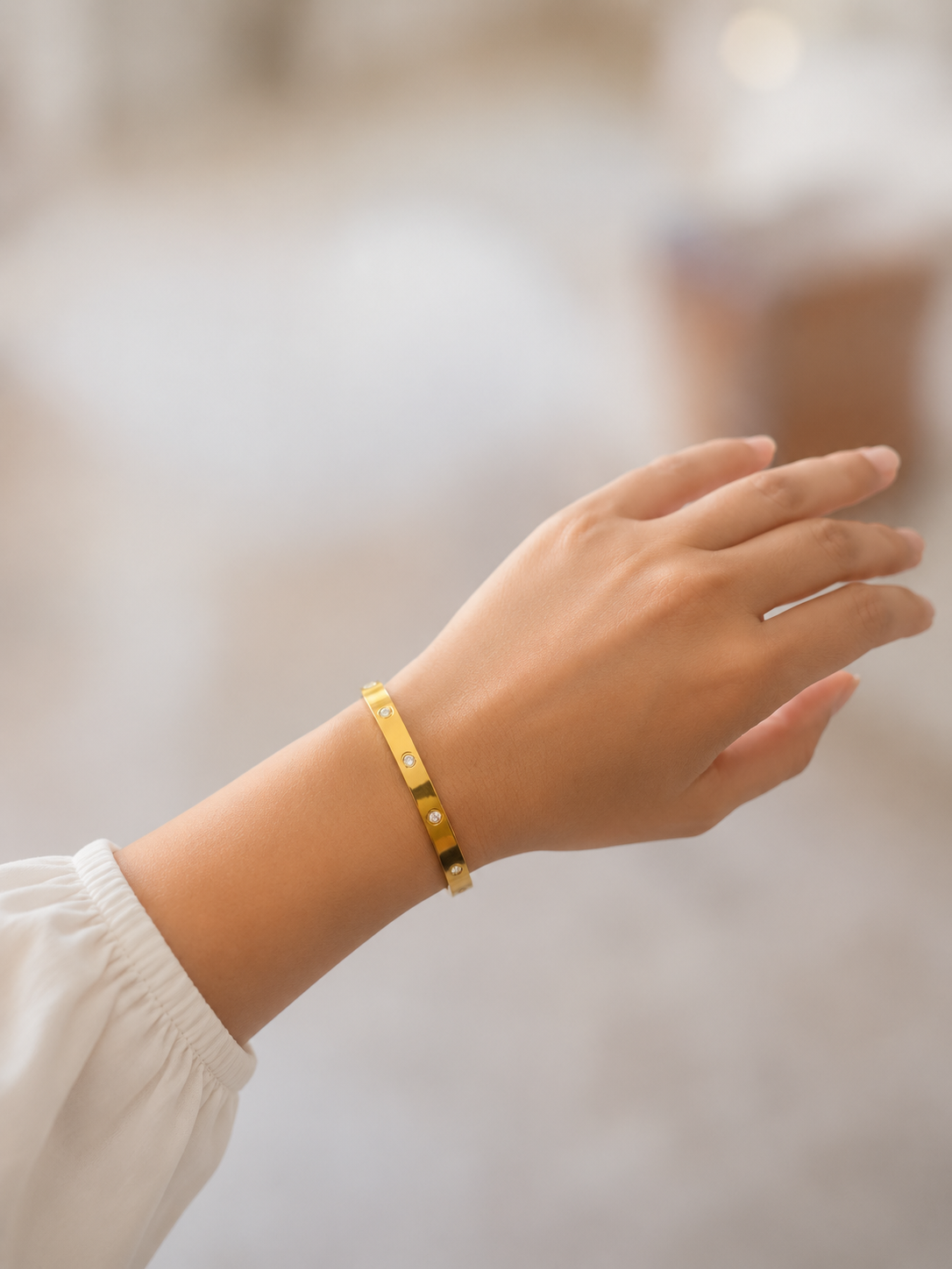 Elegant Armbånd med Zirkonia – 18K Guldbelagt Rustfrit Stål