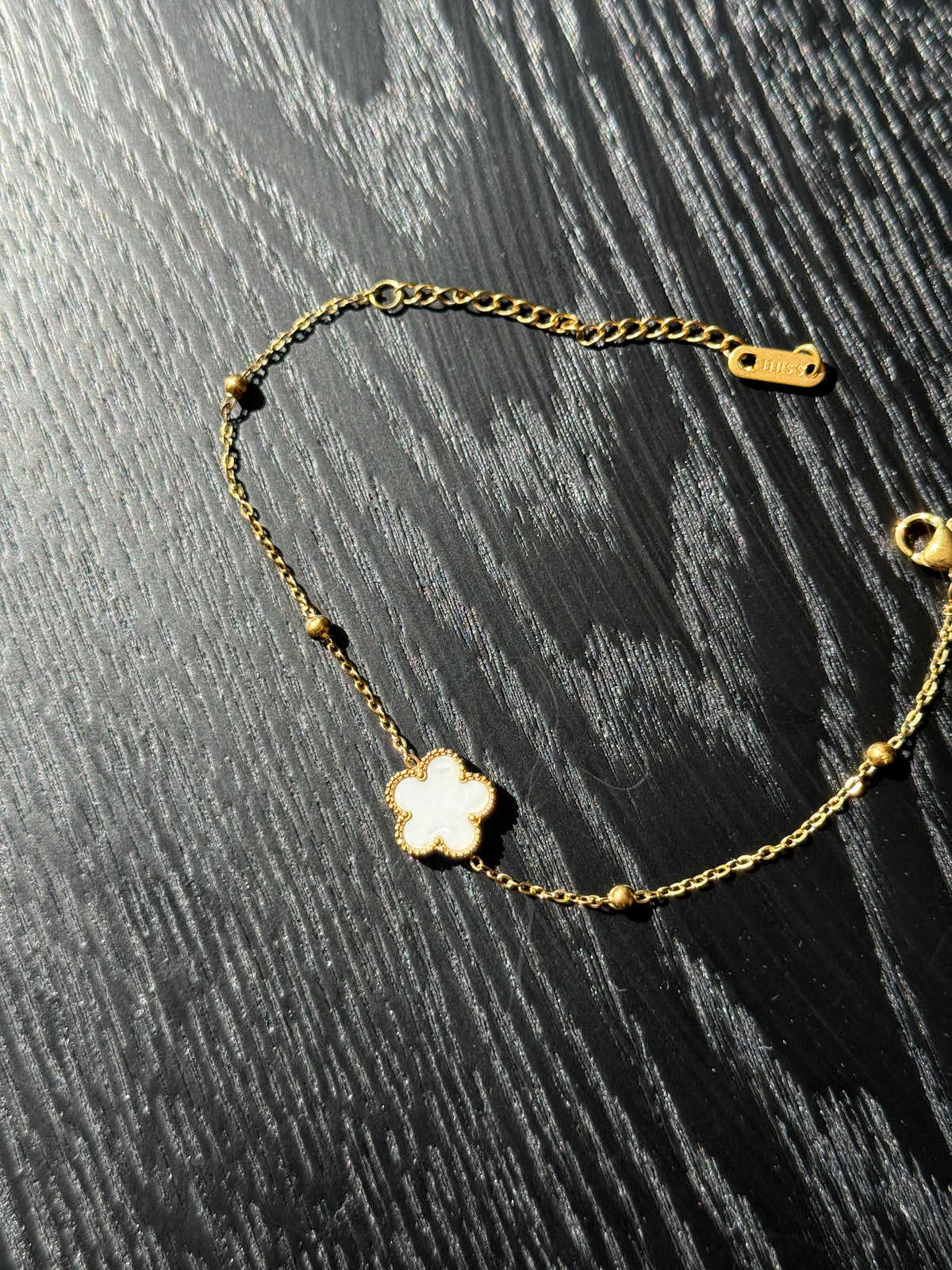 18K Guldbelagt Blomsterarmbånd – Hvid