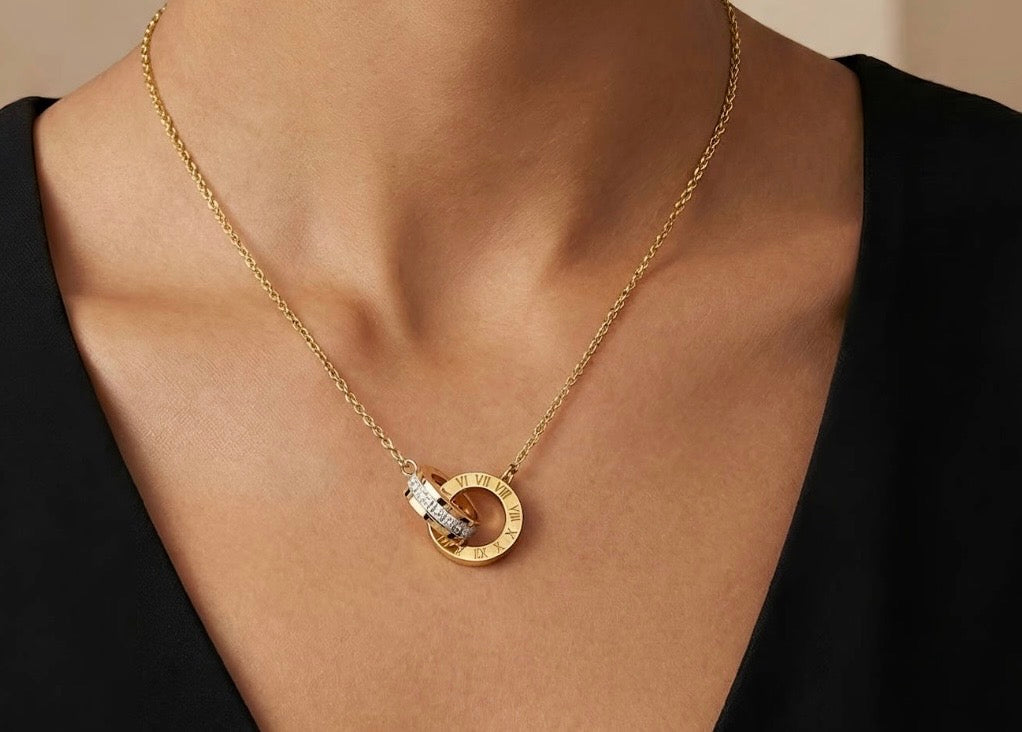 ✨ Roman Circle Zirkonia Halskæde ✨